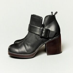 🌻NEW w/tags Korks Kari Black Block Heel Bootie Women's Size 10